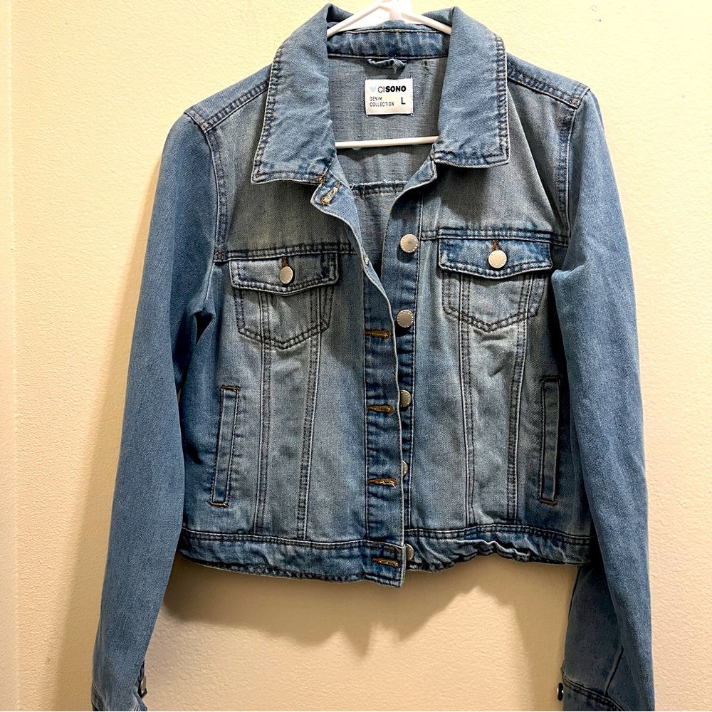 Cisono Large Denim Jacket for women 9/10 condition